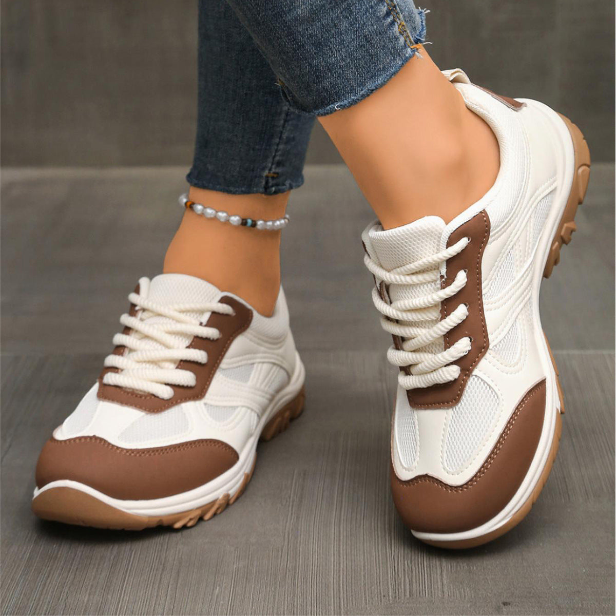 Sneaker
