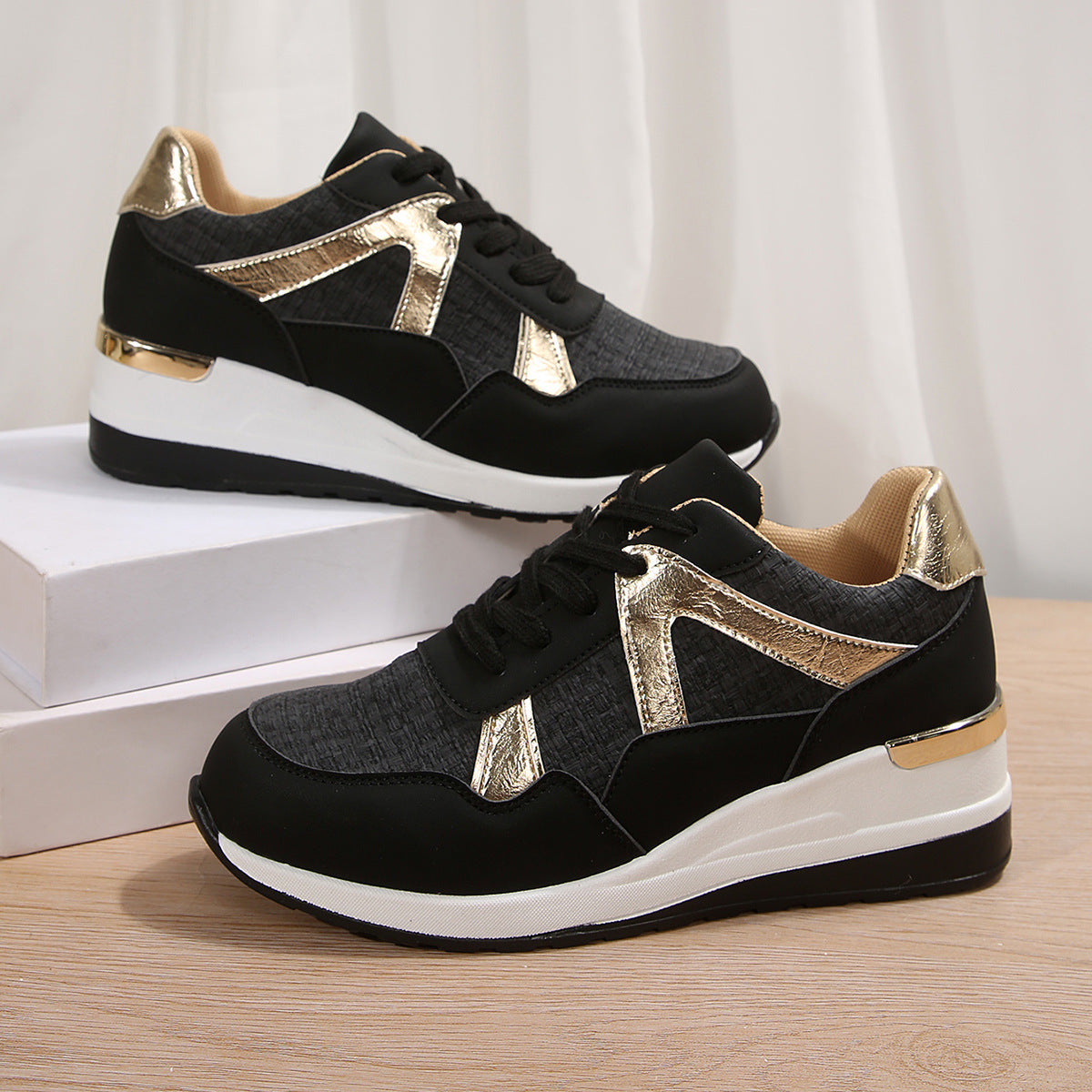 Sneaker