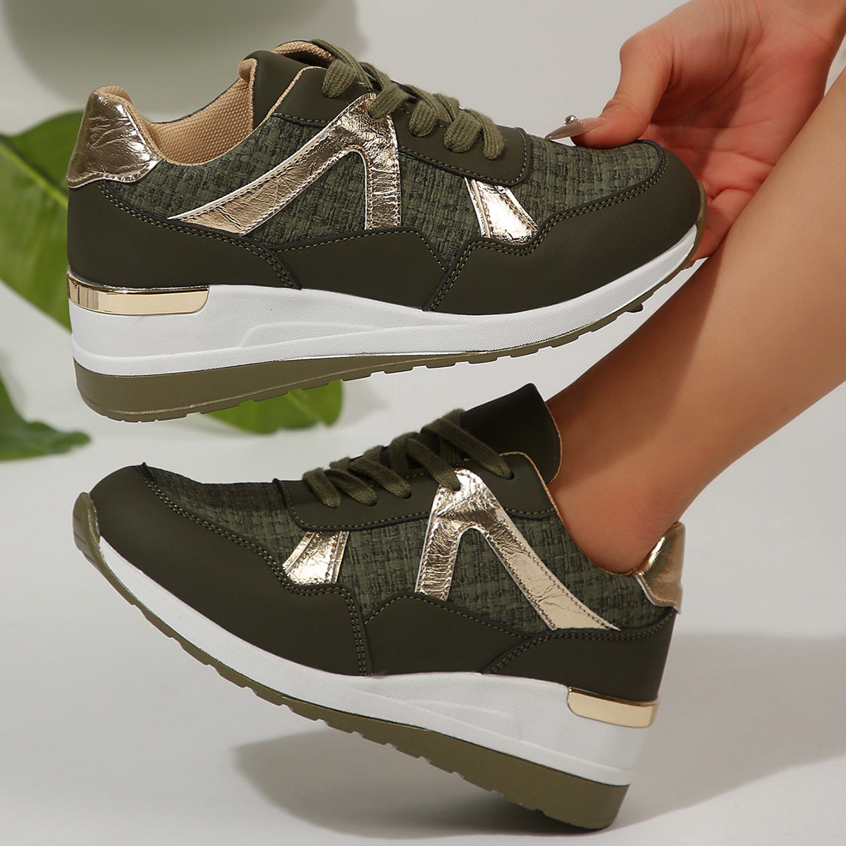 Sneaker