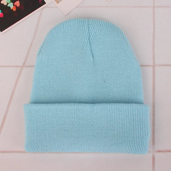 Bonnet de différentes couleurs