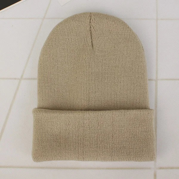 Bonnet de différentes couleurs