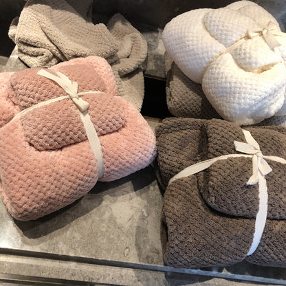 Handtuch- und Badetuch-Set