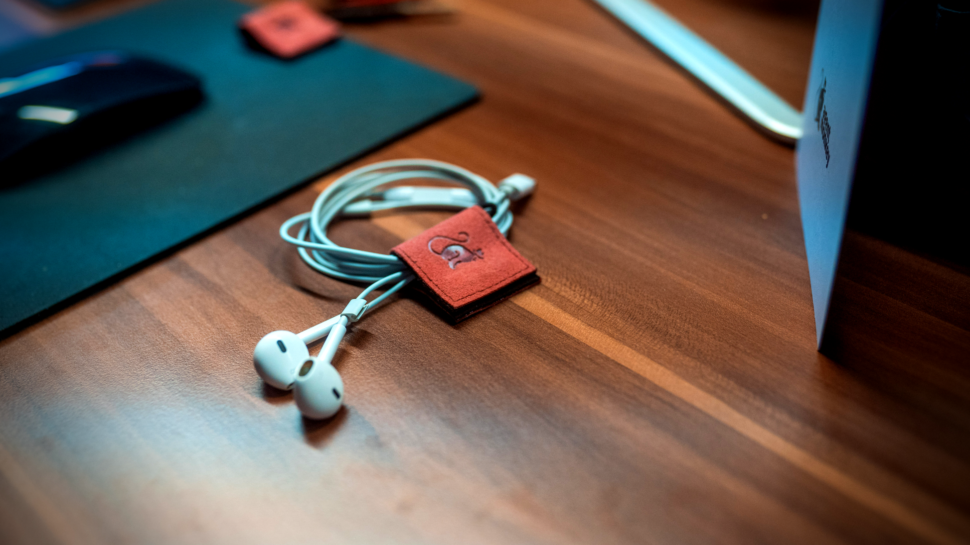 Agent Monkey Multitool | Cable Organizer | Ocean Red-2
