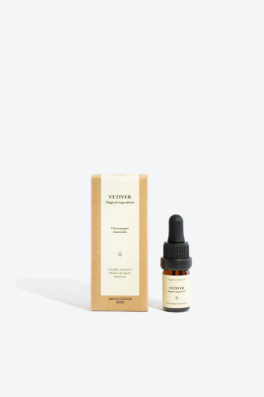 Vetiver essential oil SMELLS LIKE SPELLS Chrysopogon zizanioides